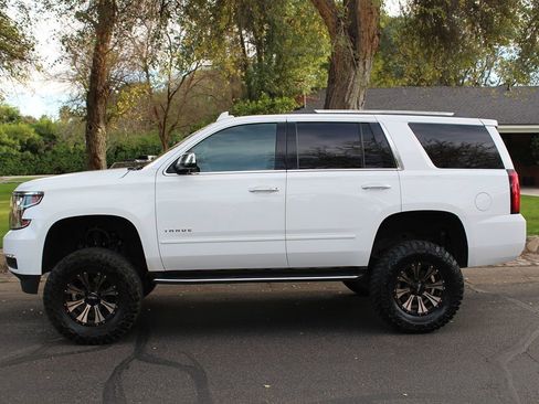 Used 2019 Chevrolet Tahoe Premier image 2