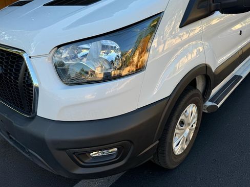 Used 2025 Ford Transit 250 Low Roof w/ Exterior Upgrade Package RWD image 41