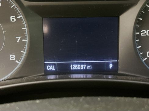 Used 2018 Chevrolet Equinox LS image 18