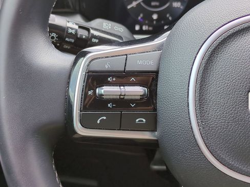 Certified 2023 Kia Sorento SX FWD image 26