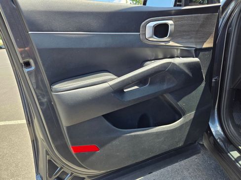 Used 2021 Kia Sorento EX w/ Panoramic Sunroof Package FWD image 13