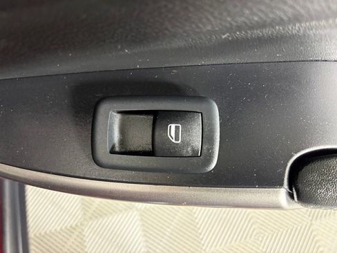 Used 2020 Jeep Cherokee Latitude FWD image 39