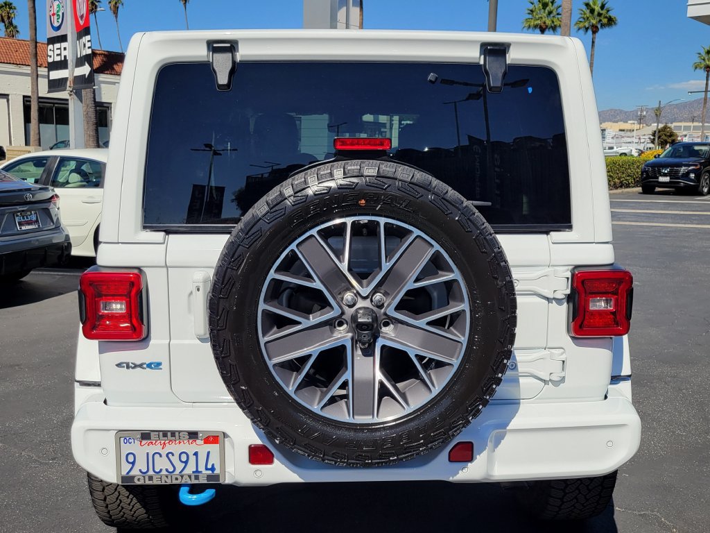 Used 2024 Jeep Wrangler High Altitude AWD/4WD image 31