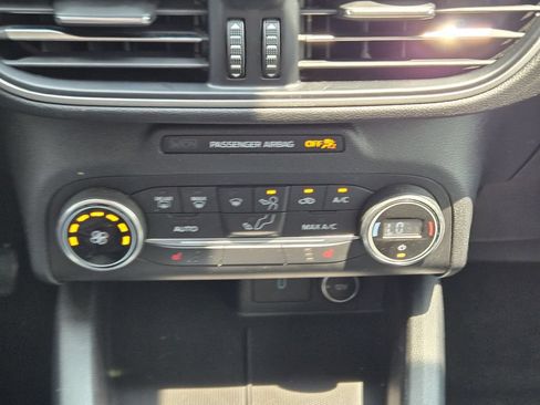 Used 2020 Ford Escape SE FWD image 24