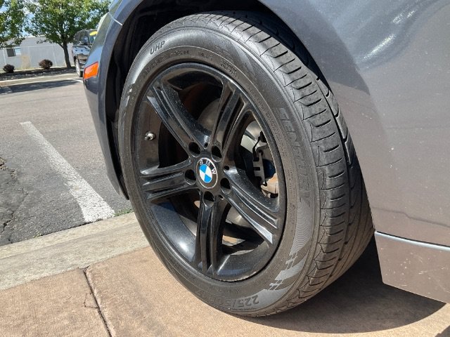 Used 2015 BMW 320i Sedan RWD image 28