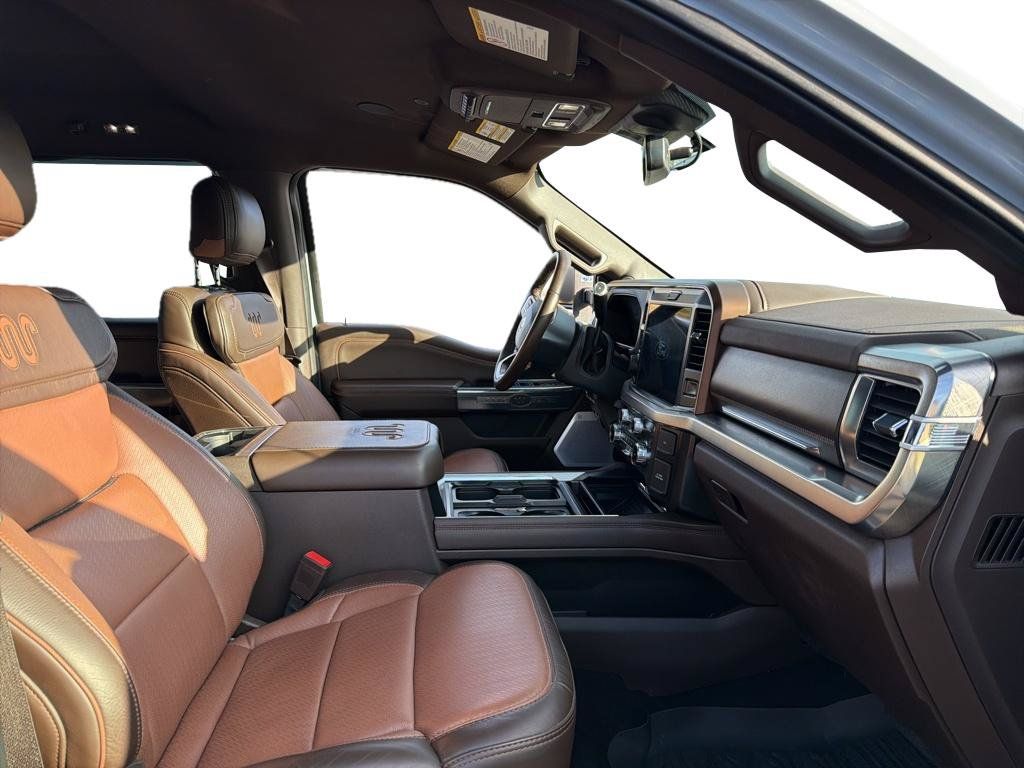 Used 2025 Ford F350 King Ranch AWD/4WD image 6