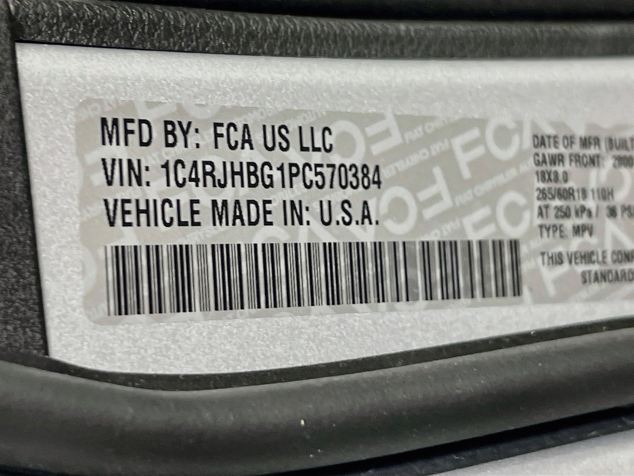 Used 2023 Jeep Grand Cherokee Limited AWD/4WD image 32