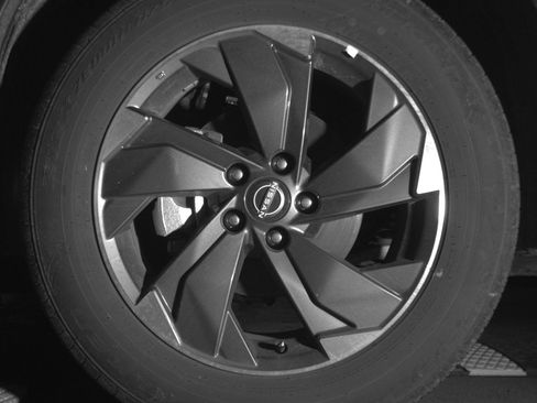 Used 2025 Nissan Rogue SV FWD image 12