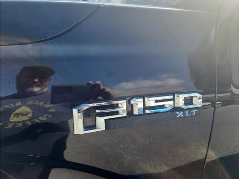 Used 2018 Ford F150 XLT w/ Equipment Group 302A Luxury image 11