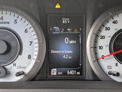 Used 2018 Toyota Sienna SE image 10