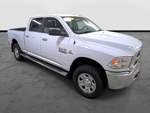 Used 2017 RAM 2500 SLT AWD/4WD image 5
