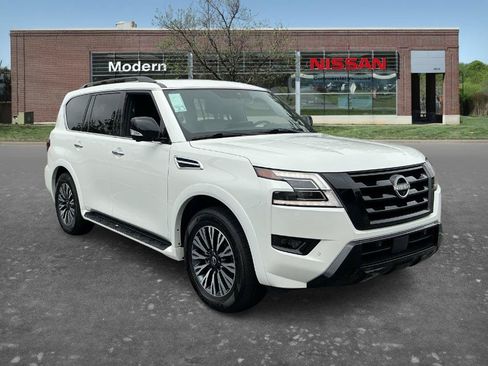 Used 2023 Nissan Armada SL w/ Midnight Edition Package AWD/4WD image 5