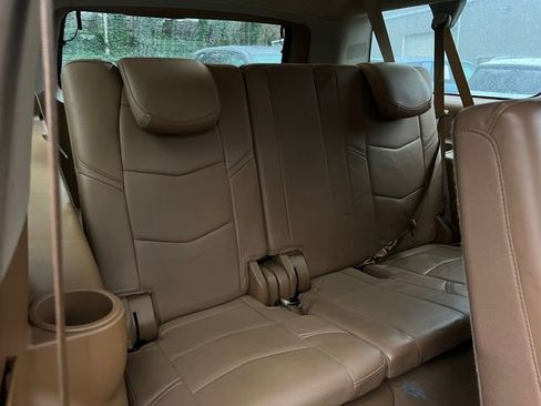 Used 2016 Cadillac Escalade ESV Platinum image 31