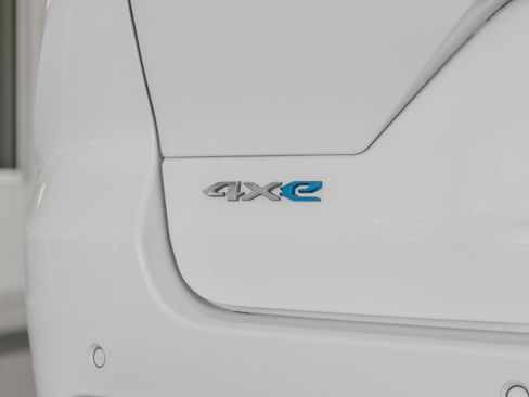 Used 2023 Jeep Grand Cherokee 4WD 4xe w/ Luxury Tech Group II image 22