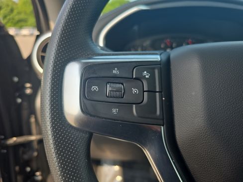 Used 2024 Chevrolet Blazer LT w/ Convenience Package FWD image 17