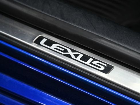 Used 2017 Lexus RC F w/ Performance Package RWD image 21