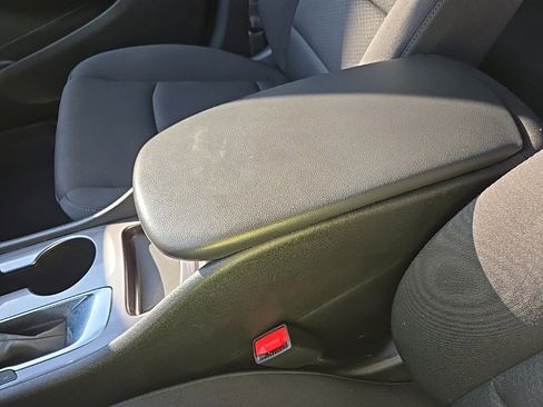 Used 2022 Chevrolet Malibu LS image 54