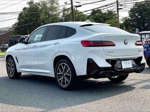 Used 2024 BMW X4 xDrive30i w/ Premium Package AWD/4WD image 3