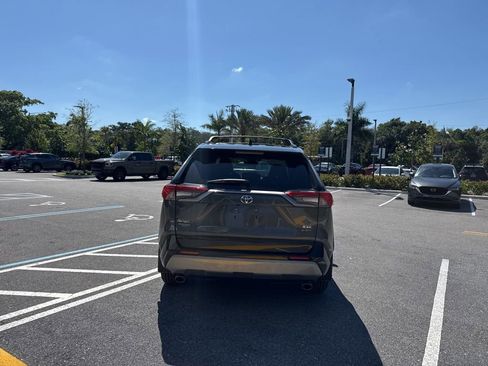 Used 2025 Toyota RAV4 XSE w/ Weather Package image 7