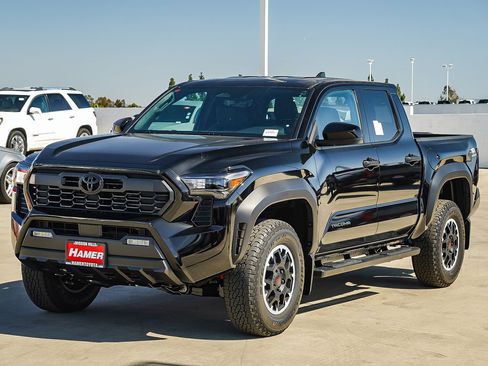 New 2026 Toyota Tacoma TRD Off-Road AWD/4WD image 3