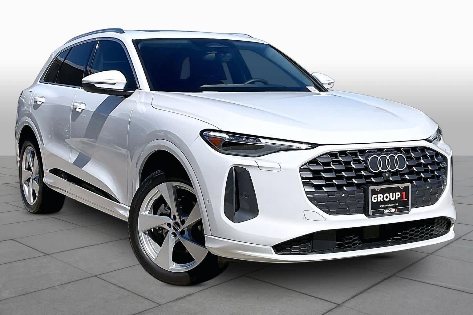 Used 2026 Audi Q5 Premium Plus w/ Premium Plus AWD/4WD image 3