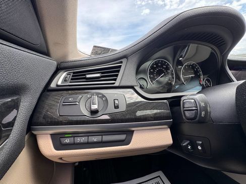 Used 2011 BMW 740i RWD image 27