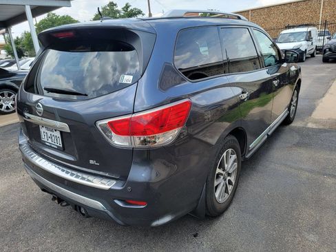 Used 2014 Nissan Pathfinder SL w/ SL Premium Package image 4