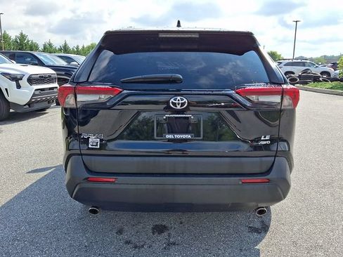Certified 2025 Toyota RAV4 LE AWD/4WD image 5