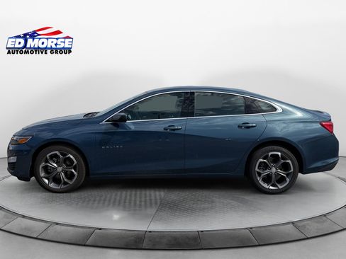 Used 2024 Chevrolet Malibu LT FWD image 2