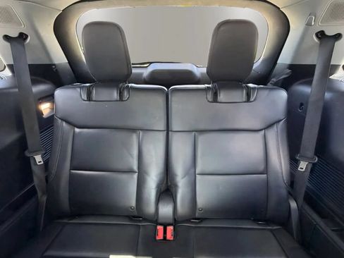 Used 2023 Ford Explorer XLT w/ Equipment Group 202A AWD/4WD image 20