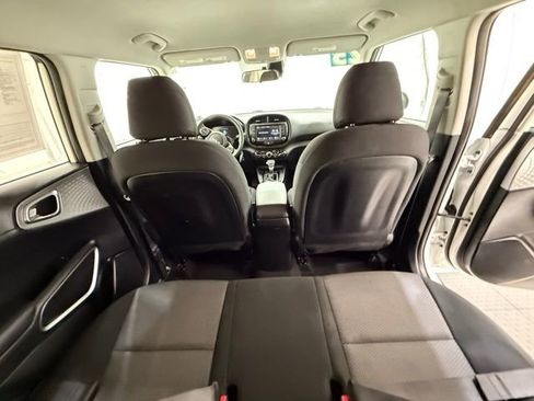 Used 2023 Kia Soul LX w/ LX Technology Package image 23