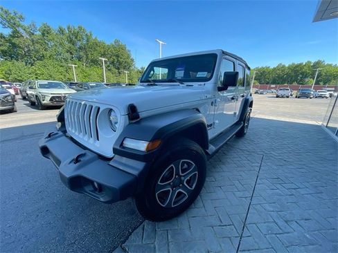 Used 2022 Jeep Wrangler Unlimited Sport image 1