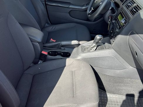 Used 2015 Volkswagen Jetta S FWD image 12