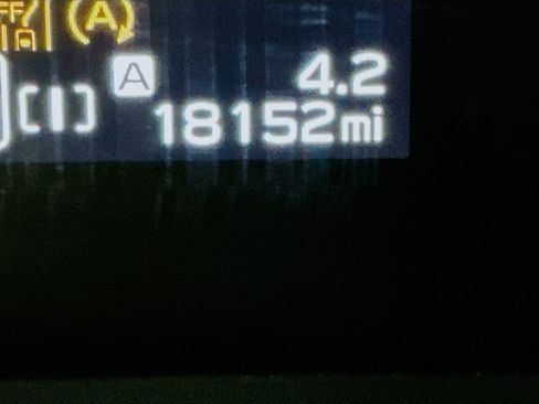 Used 2024 Subaru Crosstrek 2.0i Premium image 19