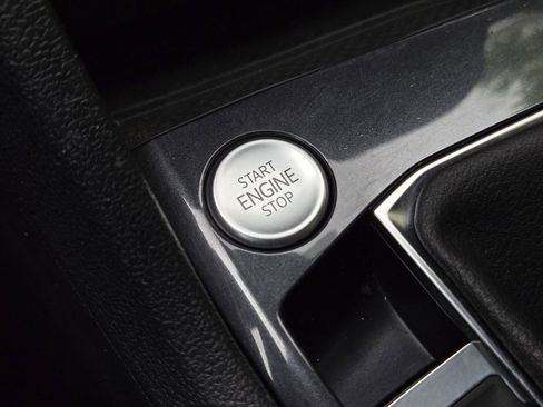 Used 2023 Volkswagen Tiguan SE R-Line image 27