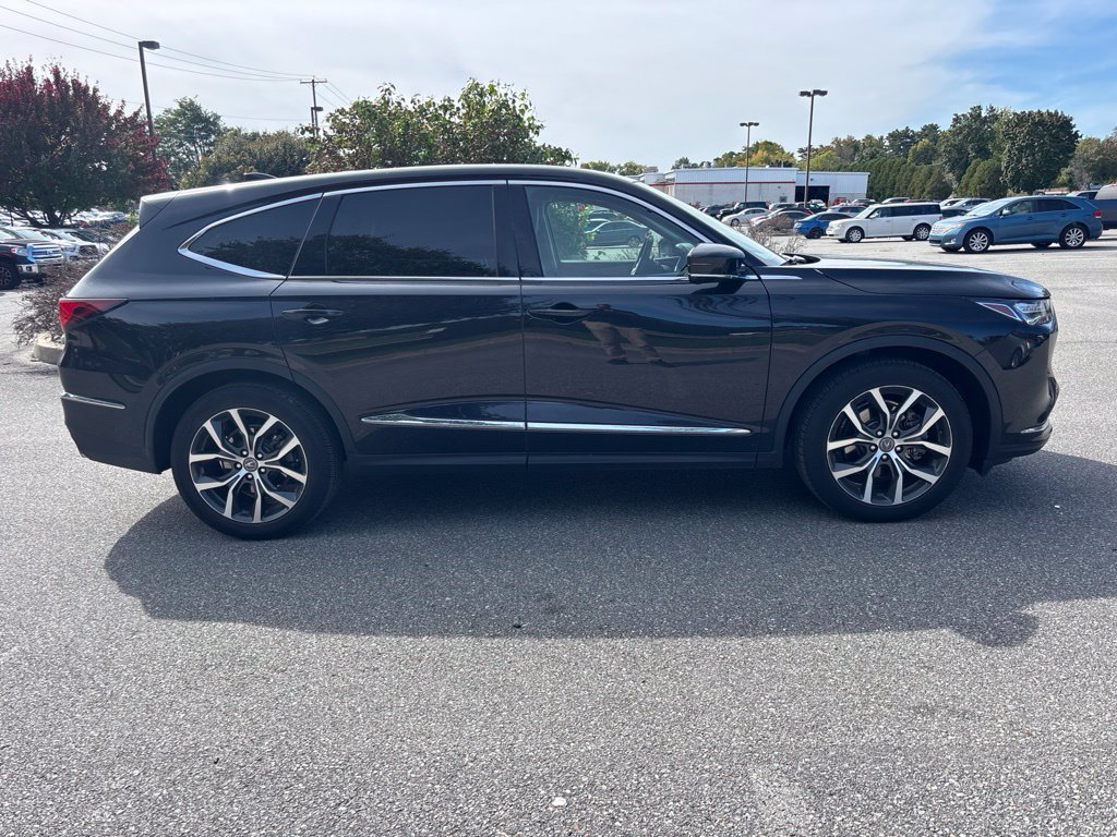 Used 2022 Acura MDX w/ Technology Package AWD/4WD image 2