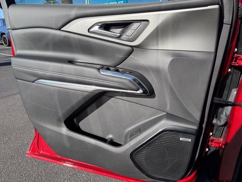 New 2026 Chevrolet Traverse LT w/ Enhanced Driving Package image 9