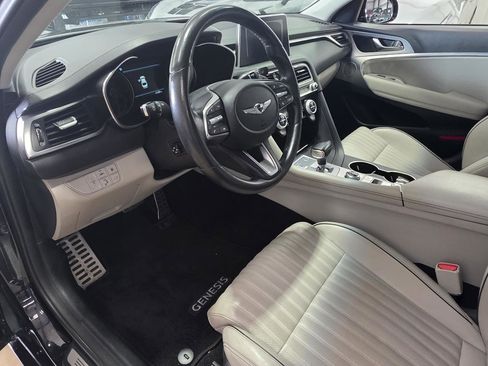 Used 2021 Genesis G70 3.3T RWD image 14
