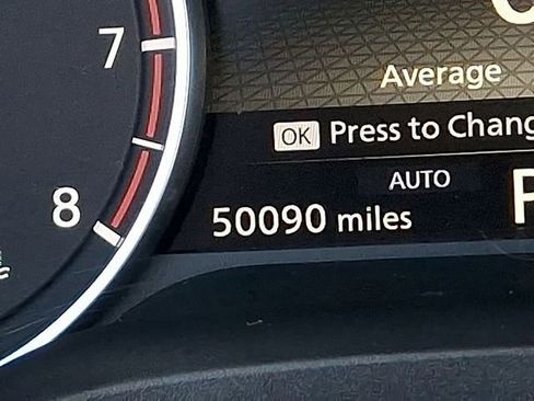 Used 2024 Nissan Rogue S image 19