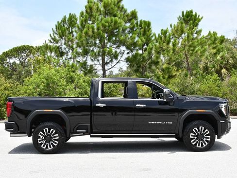 Used 2026 GMC Sierra 2500 Denali Ultimate w/ Max Trailering Package AWD/4WD image 36