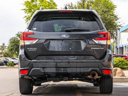 Used 2019 Subaru Forester Premium w/ All-Weather Package AWD/4WD image 5