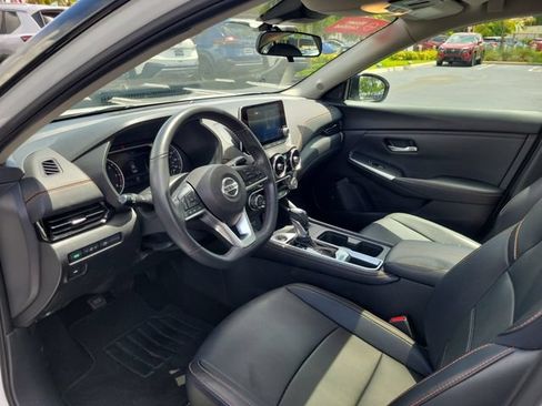 Used 2023 Nissan Sentra SR w/ SR Premium Package FWD image 14