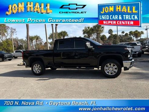 Used 2025 Chevrolet Silverado 3500 LTZ image 17