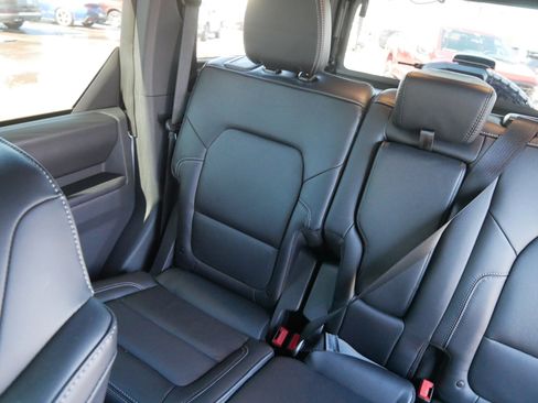 Used 2025 Ford Bronco Outer Banks w/ Sasquatch Package image 12