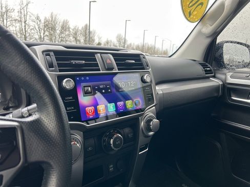 Used 2017 Toyota 4Runner SR5 image 19