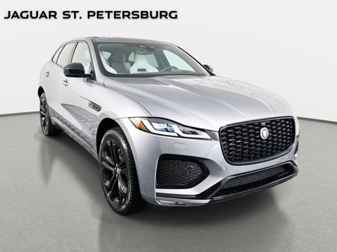 New 2026 Jaguar F-PACE R-Dynamic S image 3