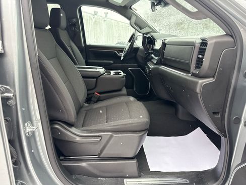 Used 2025 Chevrolet Silverado 1500 LT image 25