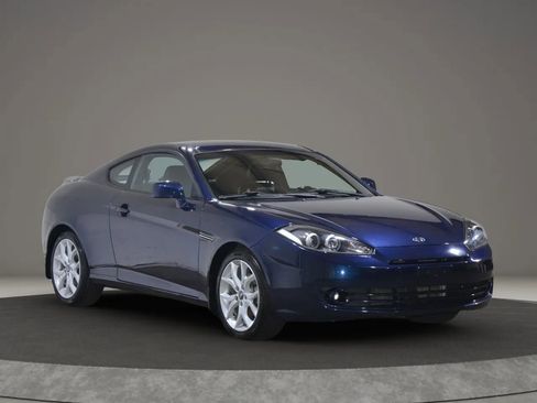 Used 2008 Hyundai Tiburon image 3