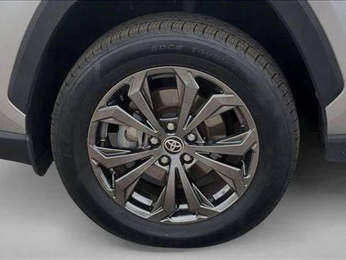 Used 2024 Toyota RAV4 Limited AWD/4WD image 22