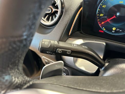 Used 2022 Mercedes-Benz GLB 250 GLB 250 AMG Line Parking Assis image 18